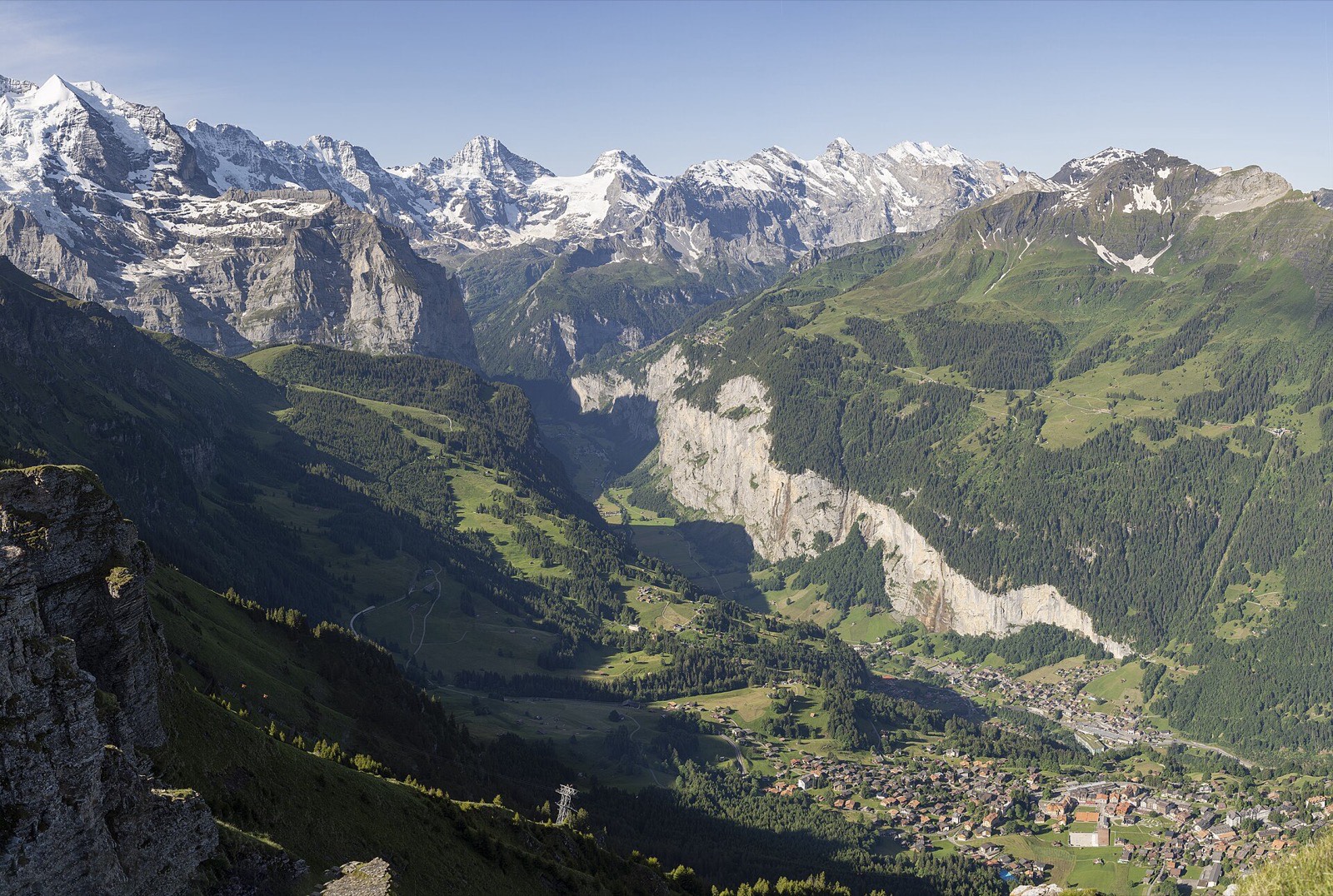 Lauterbrunnen valley with the Staubbach Falls
