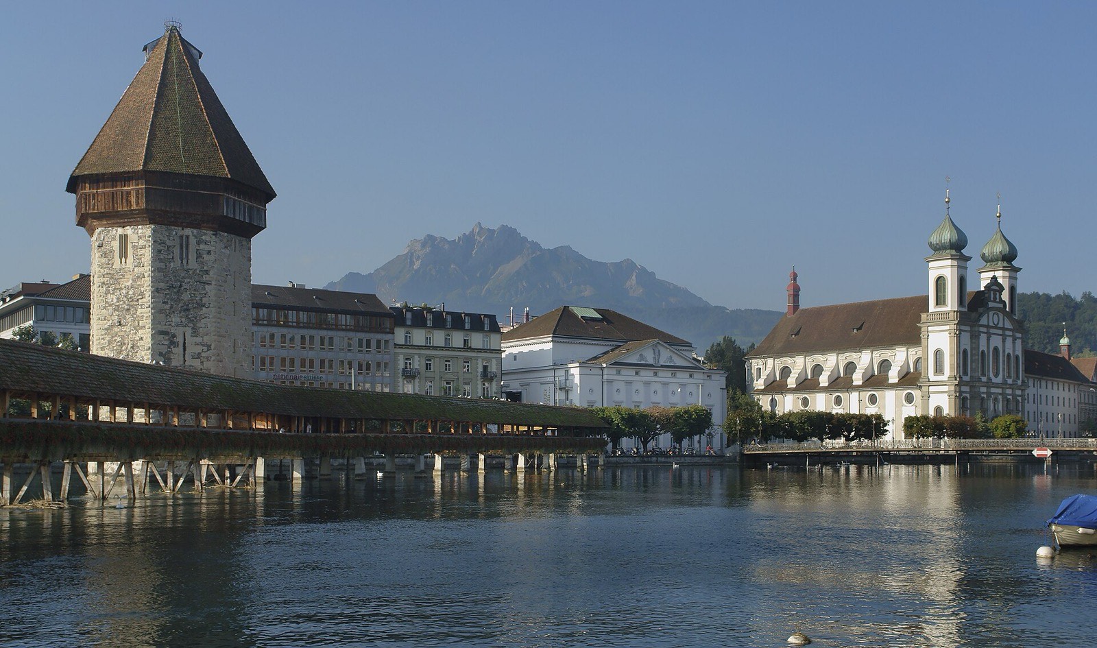 Lucerne: the Kapellbrücke, the water tower and Mount Pilatus behind